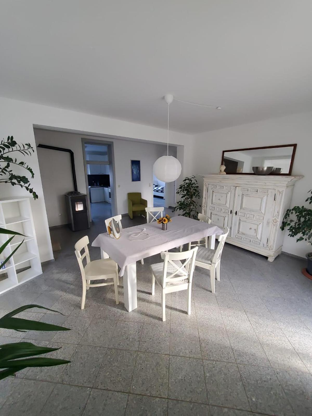 Grosse 3 Zi Wohnung Auf Der Pferde Farm Lahr  Dış mekan fotoğraf